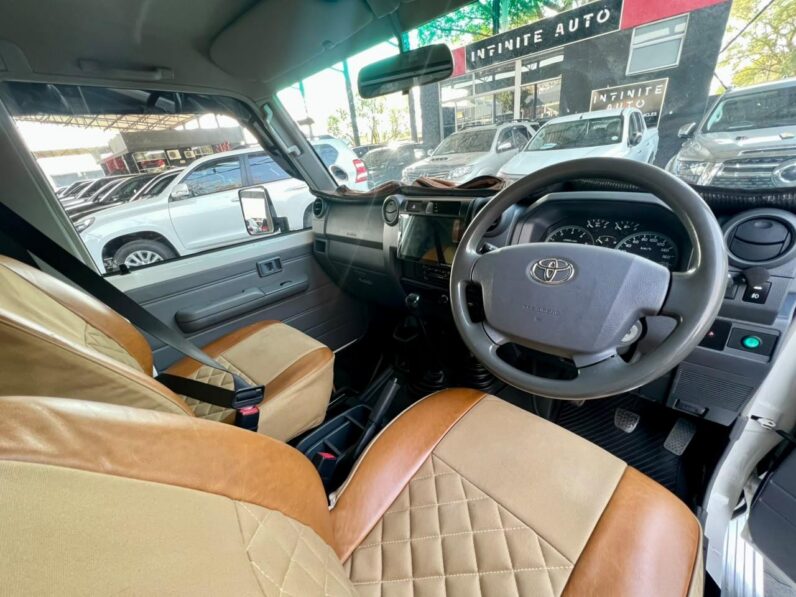 2022 Toyota Land Cruiser 79 4.2D Pick-Up White