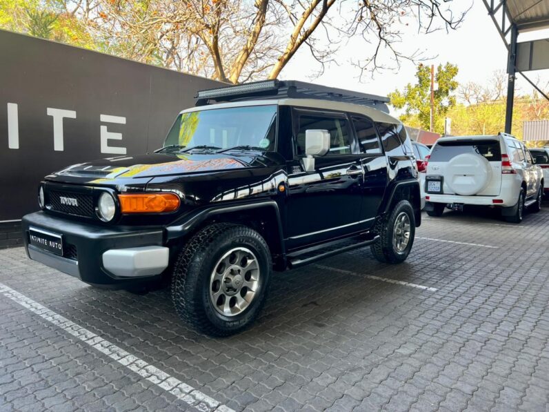 2011 Toyota Fj Cruiser 4.0 V6 4X4 Sport Cruiser At Black