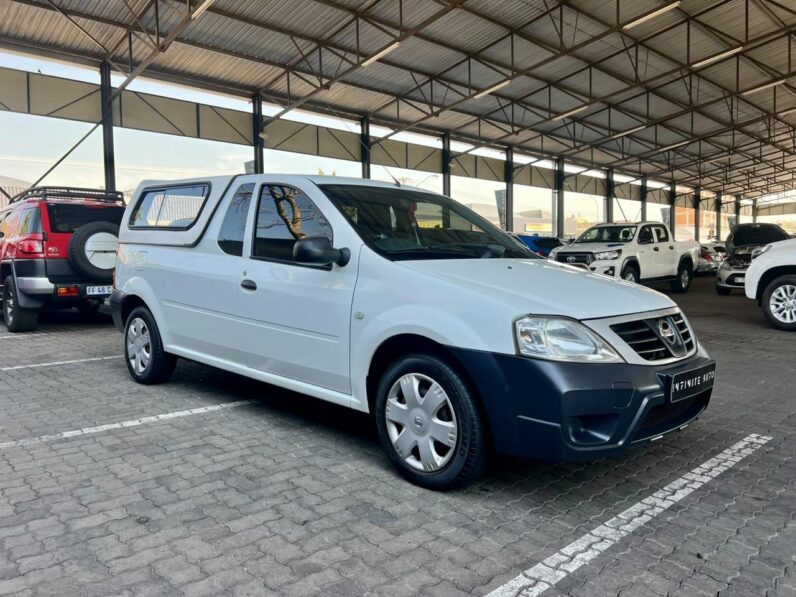 2011 Nissan NP200 1.6 8V A/C White