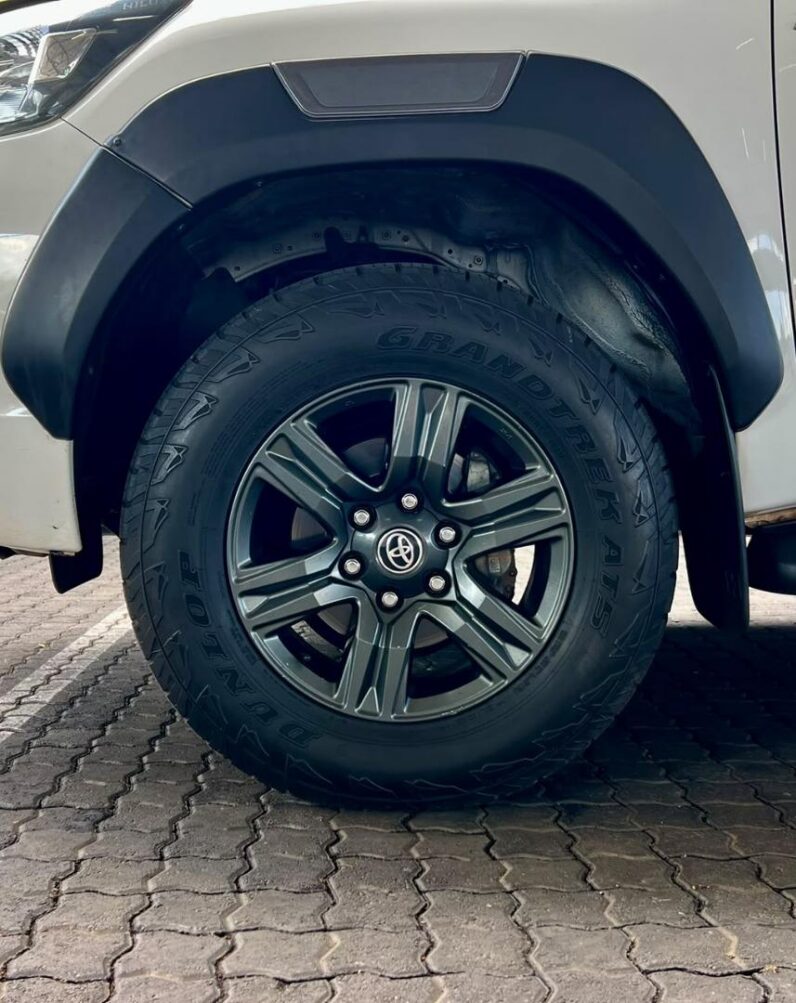 2021 Toyota Hilux MY21.9 2.4 Gd-6 Rb Raider At White