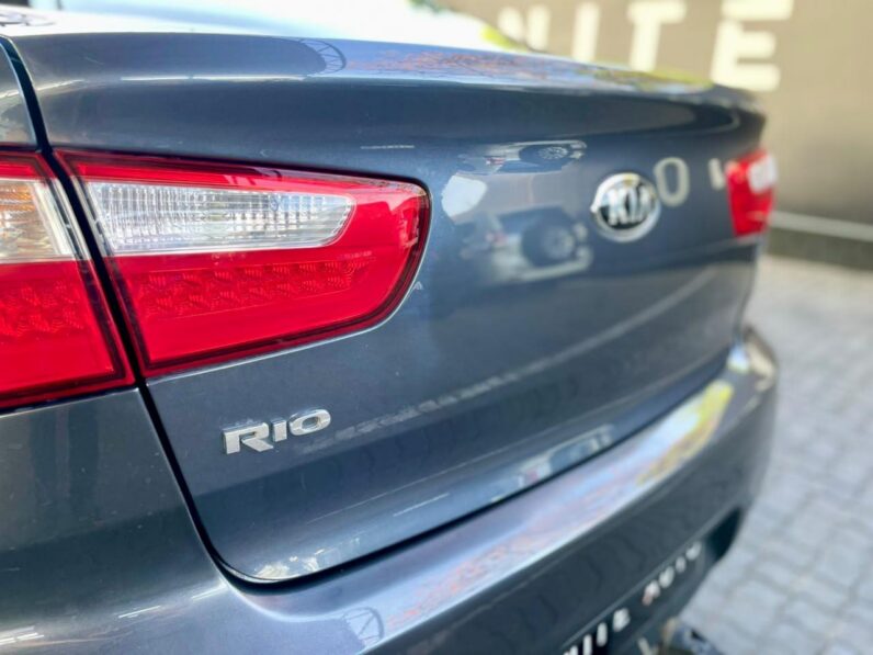 2014 Kia Rio Sedan 1.4 Tec Grey
