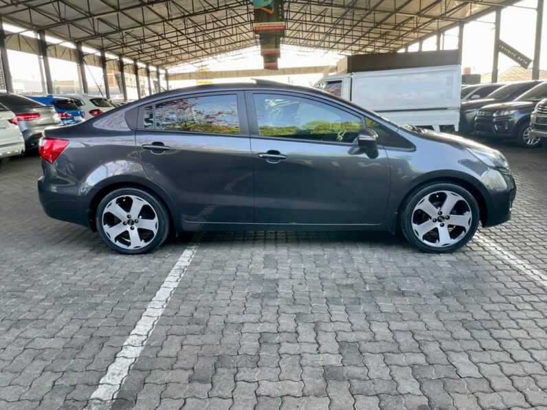 2014 Kia Rio Sedan 1.4 Tec Grey