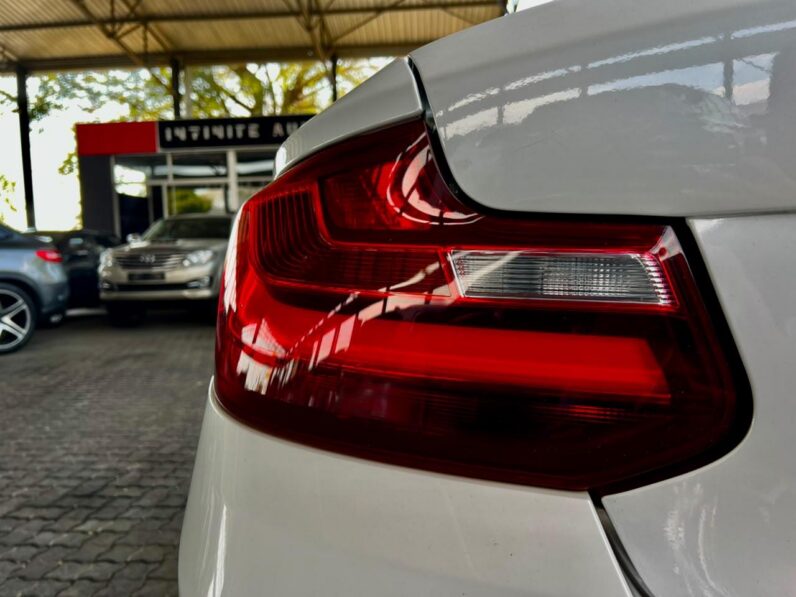 2015 BMW 2 Series Coupe 220i Sport Line Steptronic White