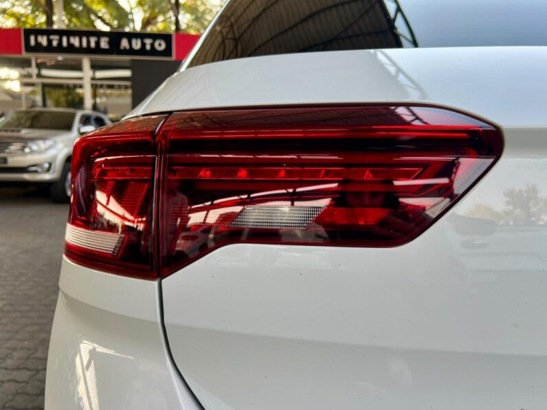 2021 Volkswagen T-Roc My22 2.0 Tsi R-Line Dsg White