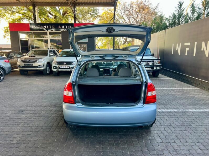 2005 Kia Cerato 1.6 Lx 5-Door At Silver