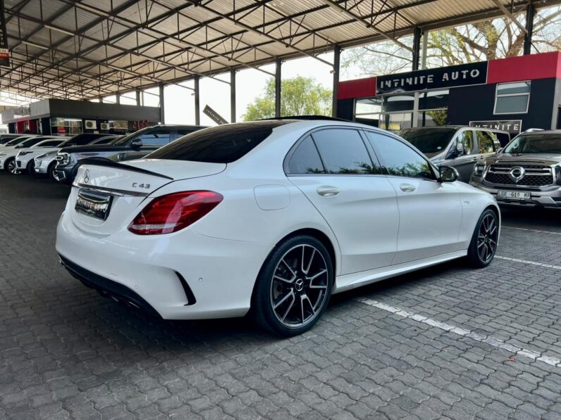 2017 Mercedes Benz C-Class Sedan Mercedes-Amg C 43 4matic 9G-Tronic White