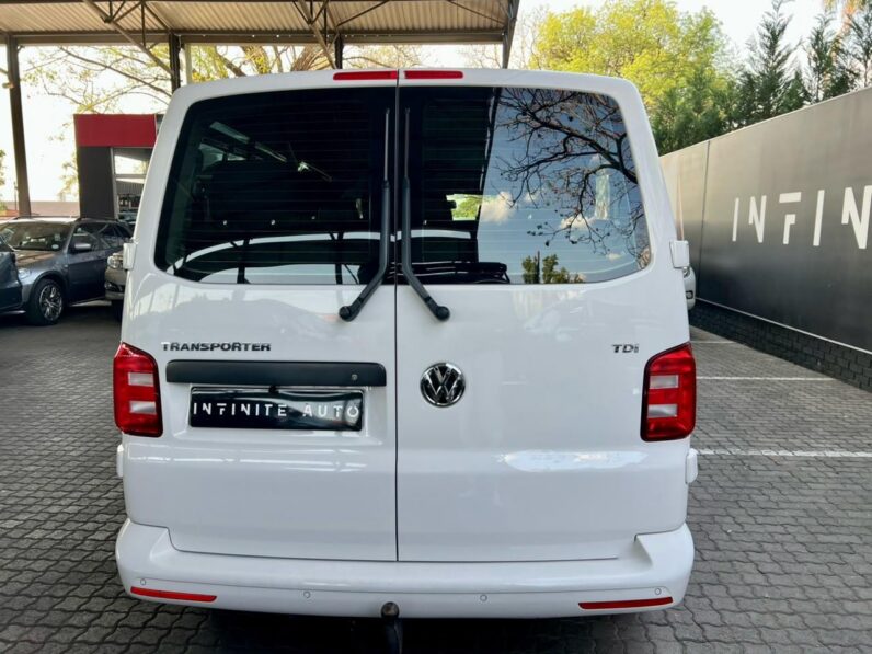 2017 Volkswagen T6 Crew Bus 2.0 Tdi Lwb 10-Seater White