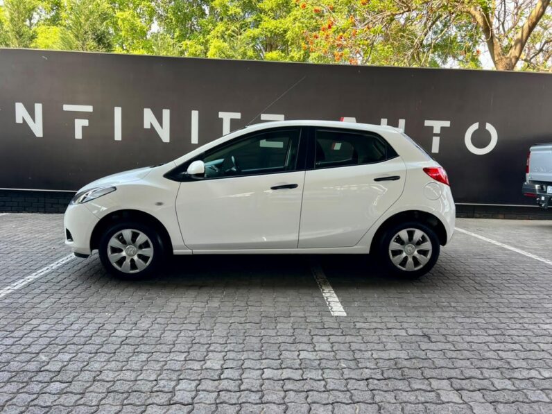 2009 Mazda 2 1.3 Active White