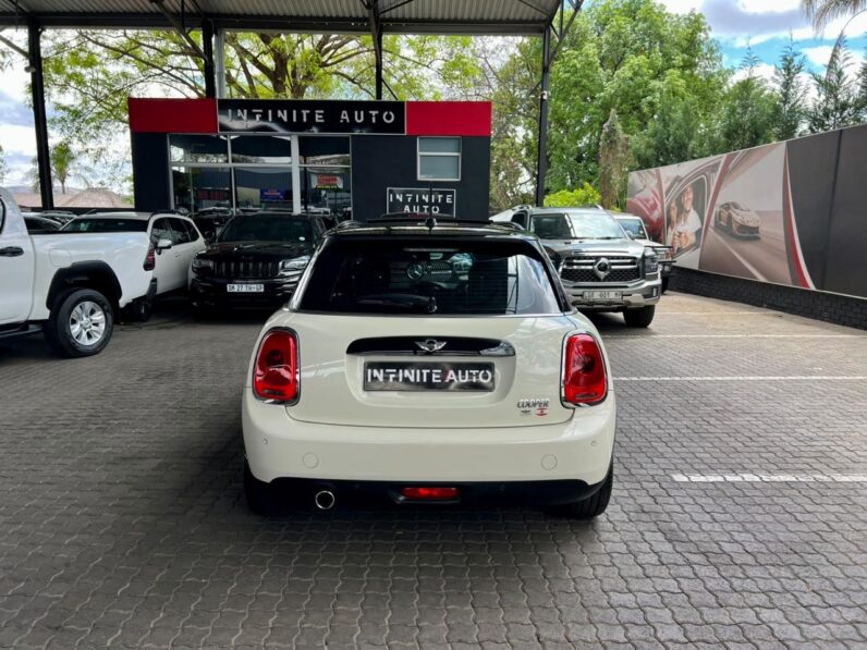 2016 MINI Hatch 5-Door Cooper Steptronic Beige