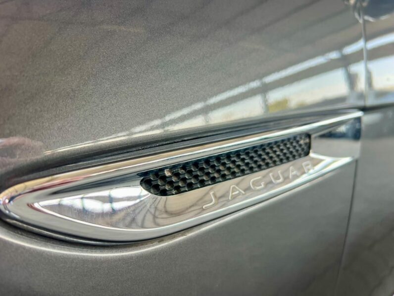 2015 Jaguar Xe 25T 2.0 Prestige AT Grey
