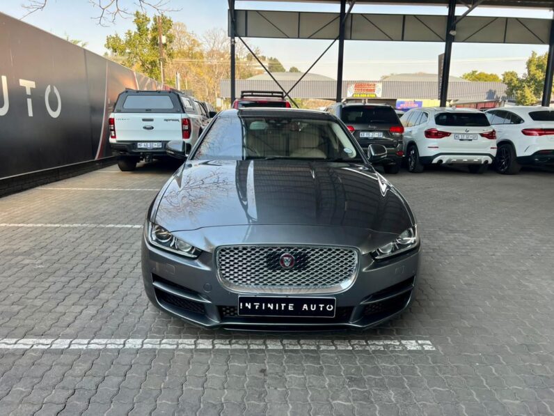 2015 Jaguar Xe 25T 2.0 Prestige AT Grey