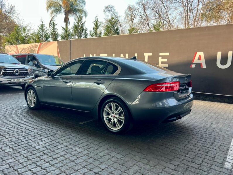 2015 Jaguar Xe 25T 2.0 Prestige AT Grey