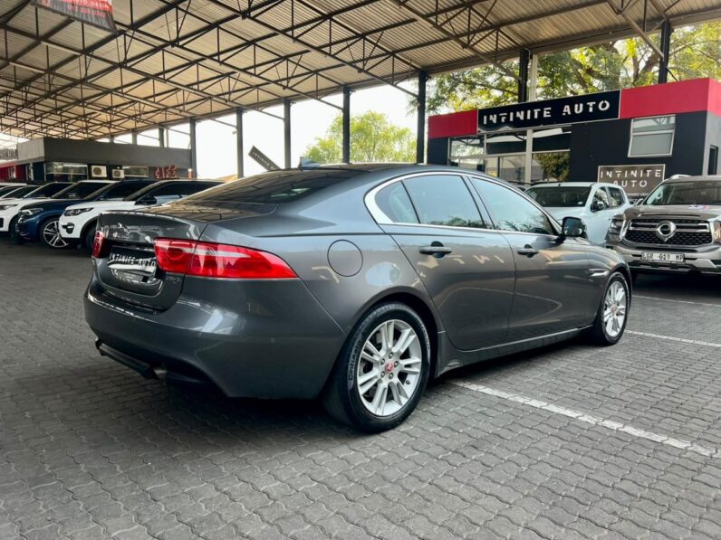 2015 Jaguar Xe 25T 2.0 Prestige AT Grey