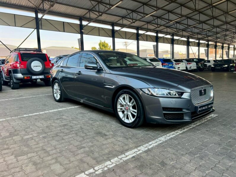 2015 Jaguar Xe 25T 2.0 Prestige AT Grey
