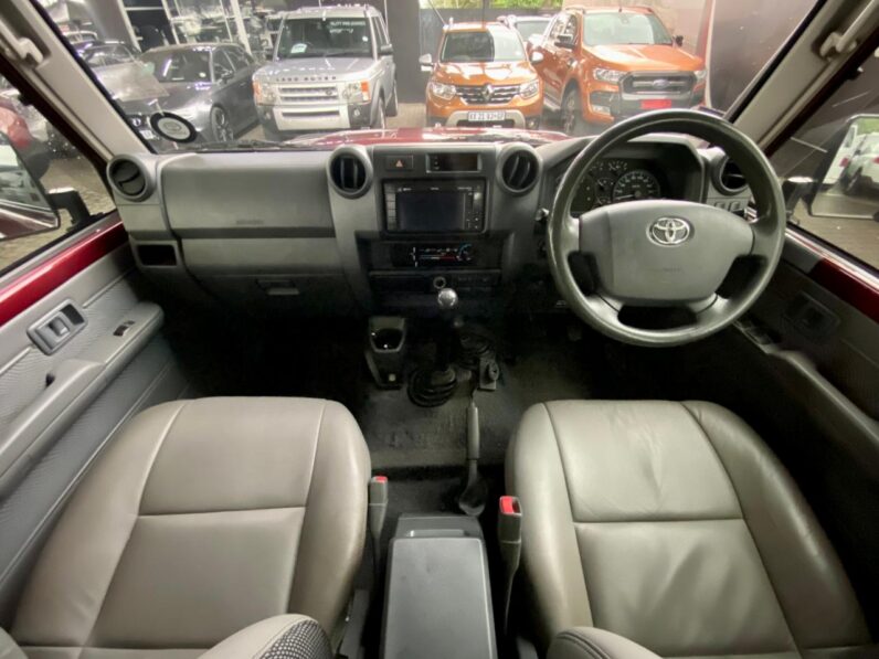 2011 Toyota Land Cruiser 76 4.2D S/wagon 60th Anniversary Editi Maroon