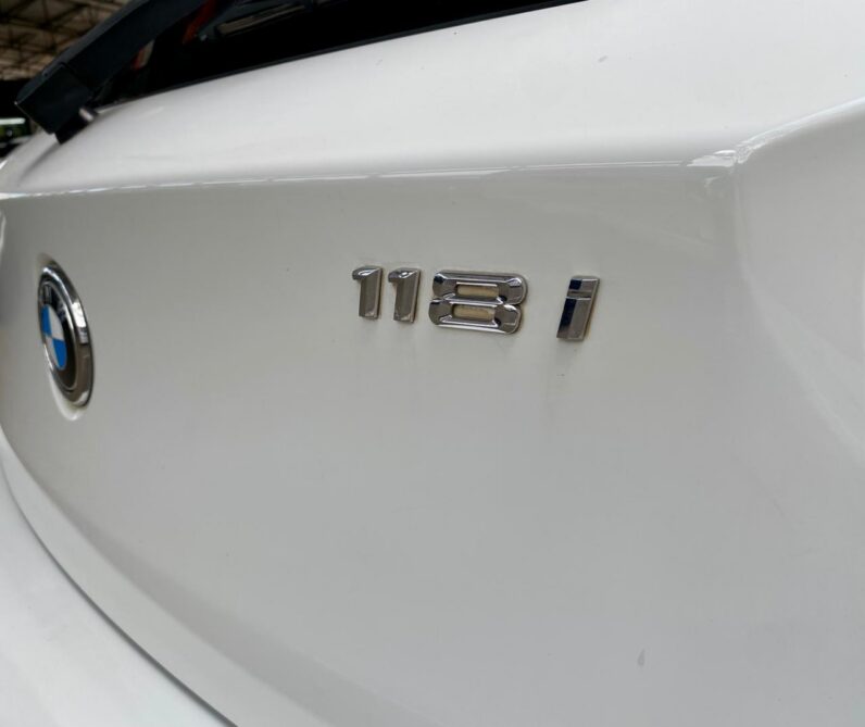 2012 BMW 1 Series 5-Door 118i Sport Line Steptronic White
