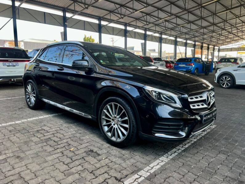 2017 Mercedes Benz Gla Gla 250 4matic 7G-Dct Black