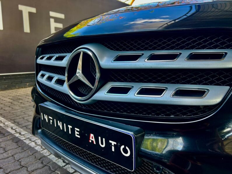 2017 Mercedes Benz Gla Gla 250 4matic 7G-Dct Black
