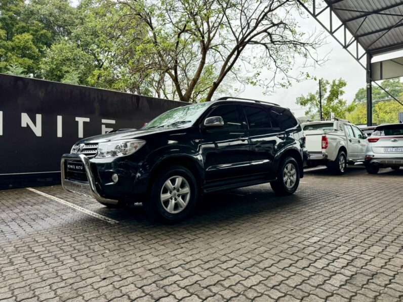 2010 Toyota Fortuner 3.0 D-4D R/body At Black