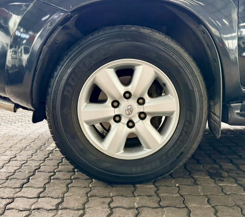2010 Toyota Fortuner 3.0 D-4D R/body At Black