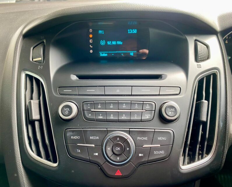 2017 Ford Focus 1.0 Ecoboost Ambiente 4-Door Silver