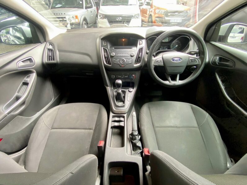2017 Ford Focus 1.0 Ecoboost Ambiente 4-Door Silver