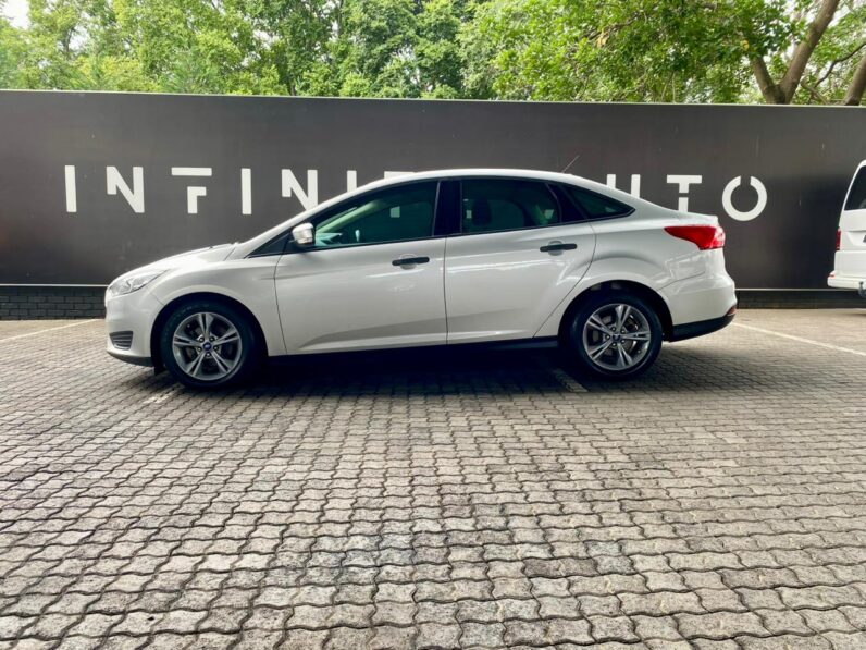 2017 Ford Focus 1.0 Ecoboost Ambiente 4-Door Silver