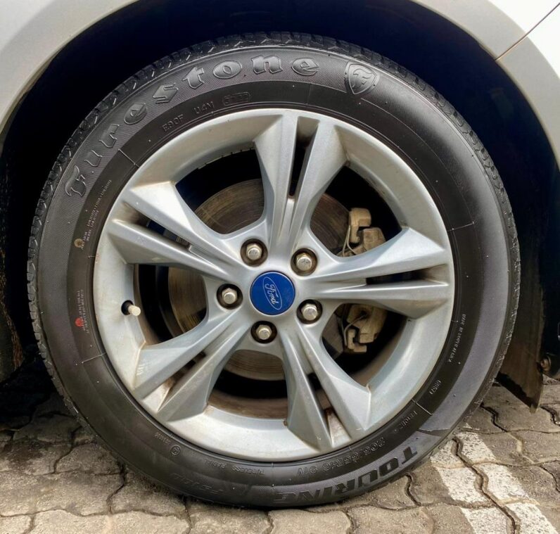 2017 Ford Focus 1.0 Ecoboost Ambiente 4-Door Silver