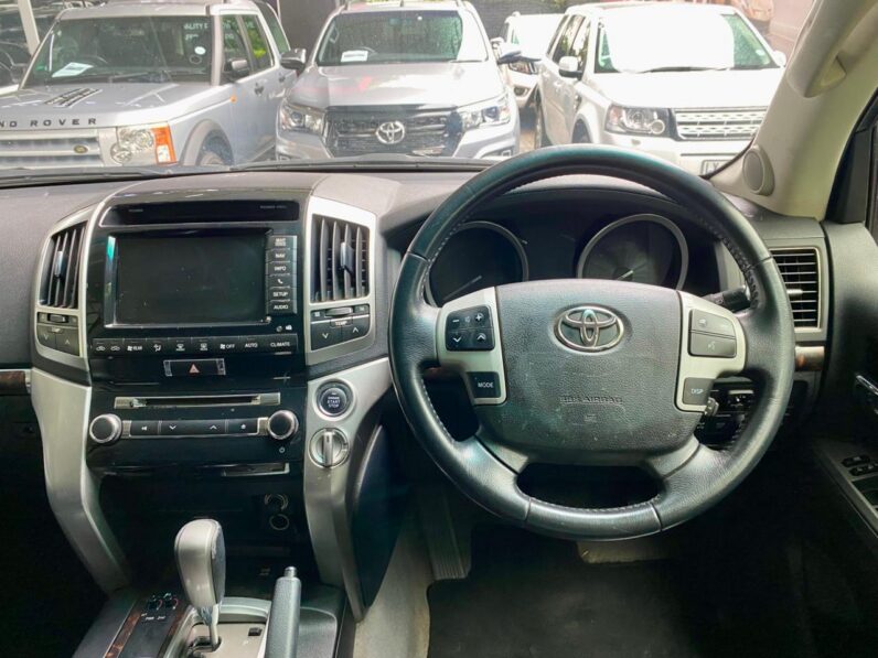 2014 Toyota Land Cruiser 200 4.6 V8 Vx At White
