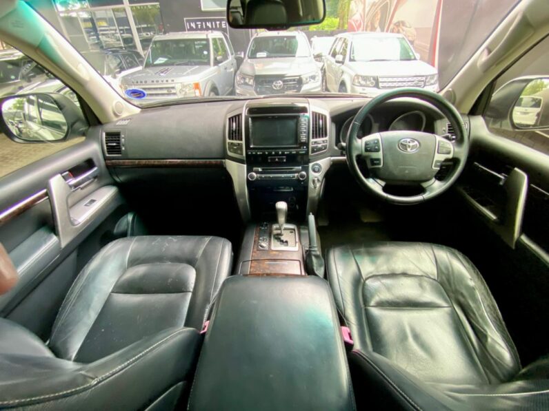2014 Toyota Land Cruiser 200 4.6 V8 Vx At White