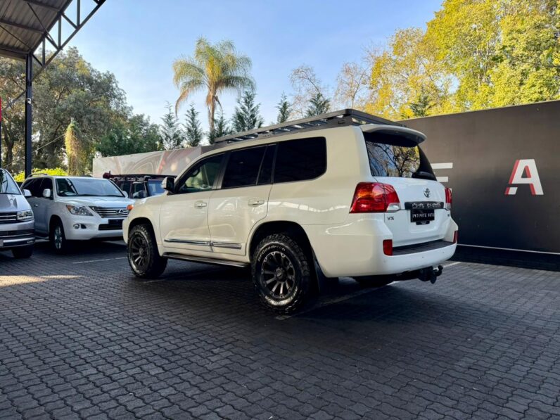 2014 Toyota Land Cruiser 200 4.6 V8 Vx At White