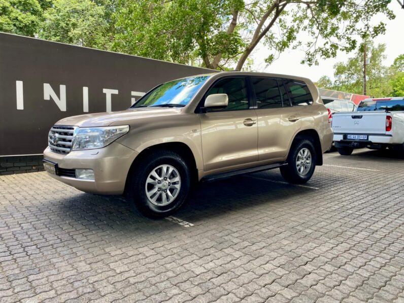 2007 Toyota Land Cruiser 200 4.5 D-4D Vx At Gold