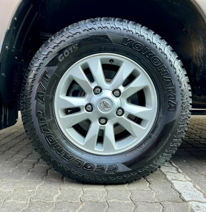 2007 Toyota Land Cruiser 200 4.5 D-4D Vx At Gold