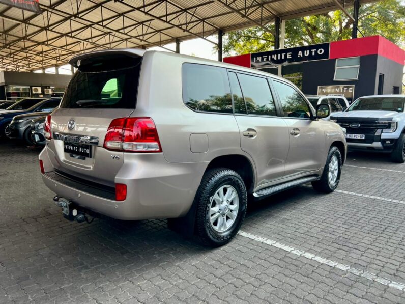 2007 Toyota Land Cruiser 200 4.5 D-4D Vx At Gold